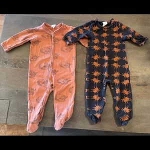 Kate Quinn organic cotton set footies in fox & spider